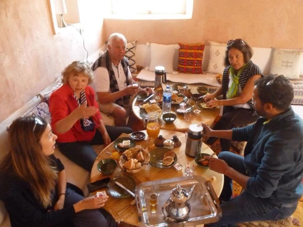 Tigmi Hamid Decouverte Des Traditions Et De La Culture Berbere Ait Benhaddou Exterior photo
